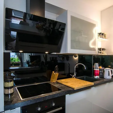 Summer Dreams Apartment Split